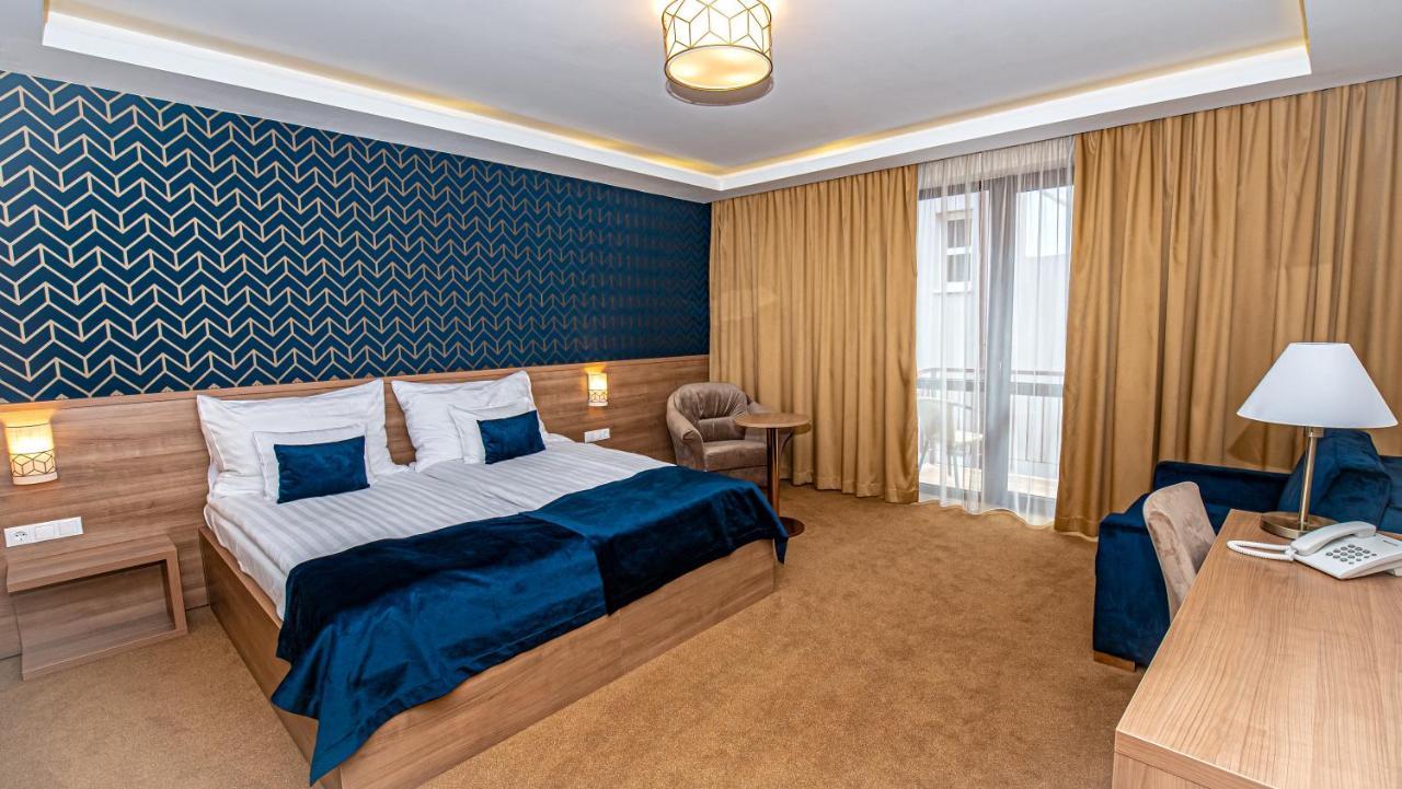 Hotel Villa Classica Pápa Exteriér fotografie