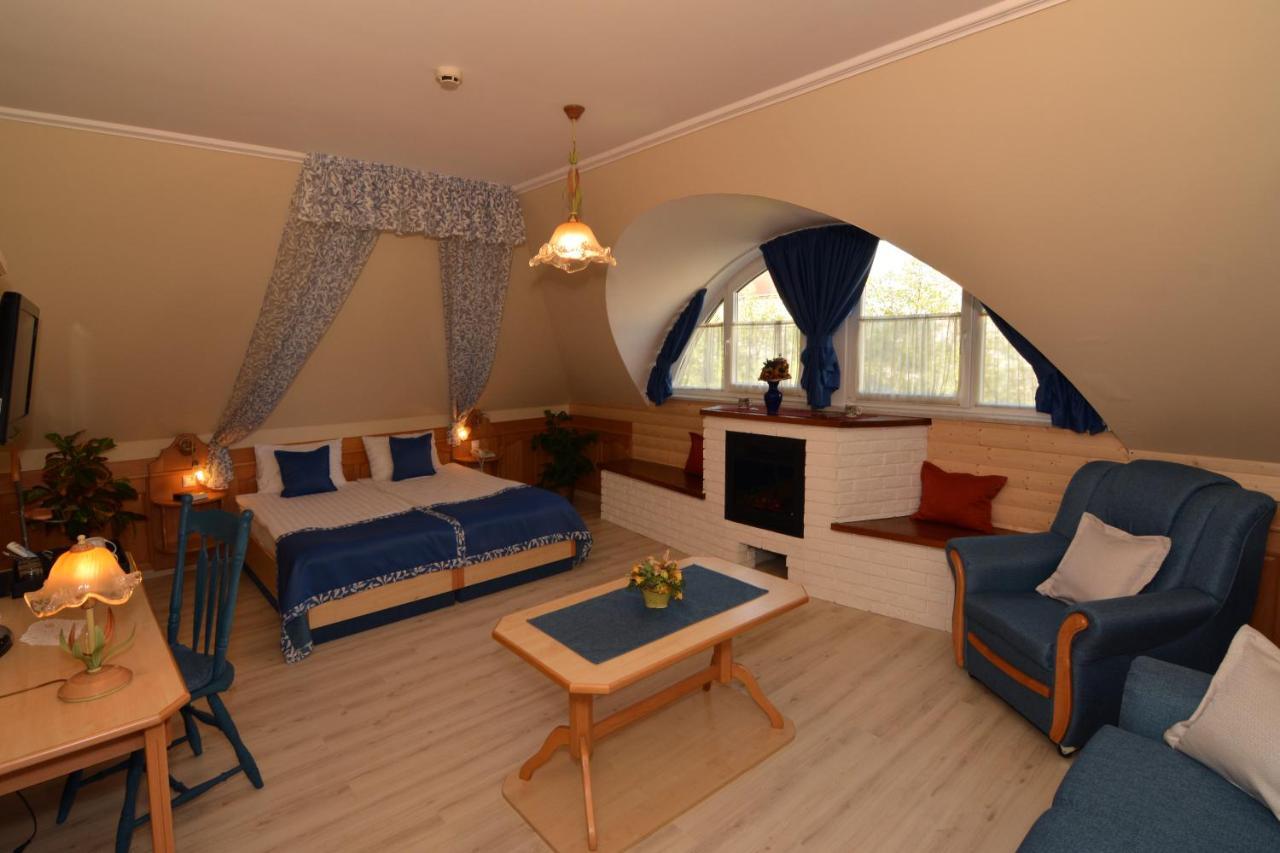 Hotel Villa Classica Pápa Exteriér fotografie